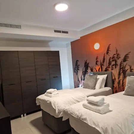 Korzo Apartament *