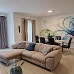 아파트 Korzo