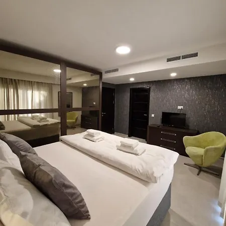 Korzo Apartment *