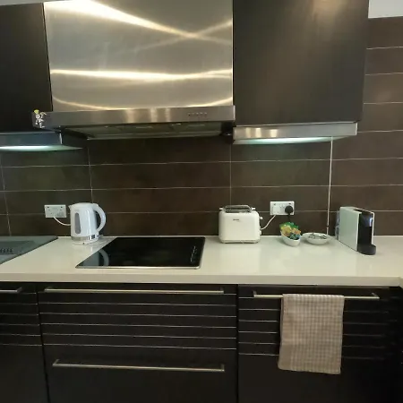 Korzo * Saint Julian's